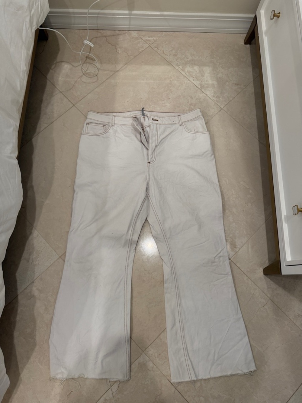 Women’s White Jeans - Classic Straight Fit